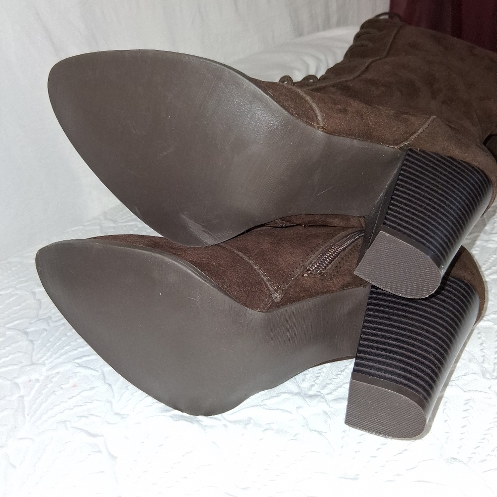 Shoe Dazzle Dark Brown Lace-Up Heeled Boots Size 9 - Picture 15 of 16
